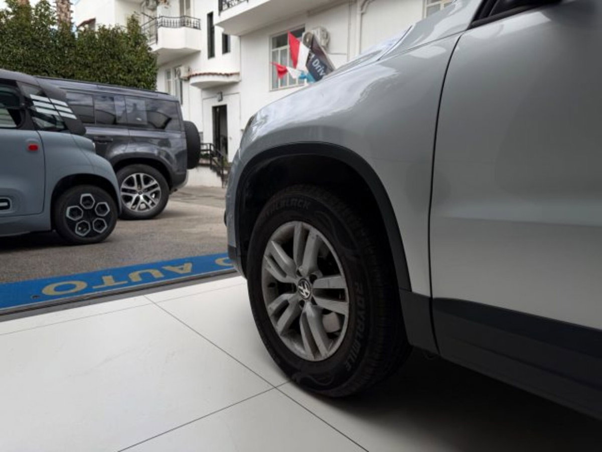 Volkswagen Tiguan 1.4 TSI 122 CV Trend & Fun BlueMotion Technology (14)