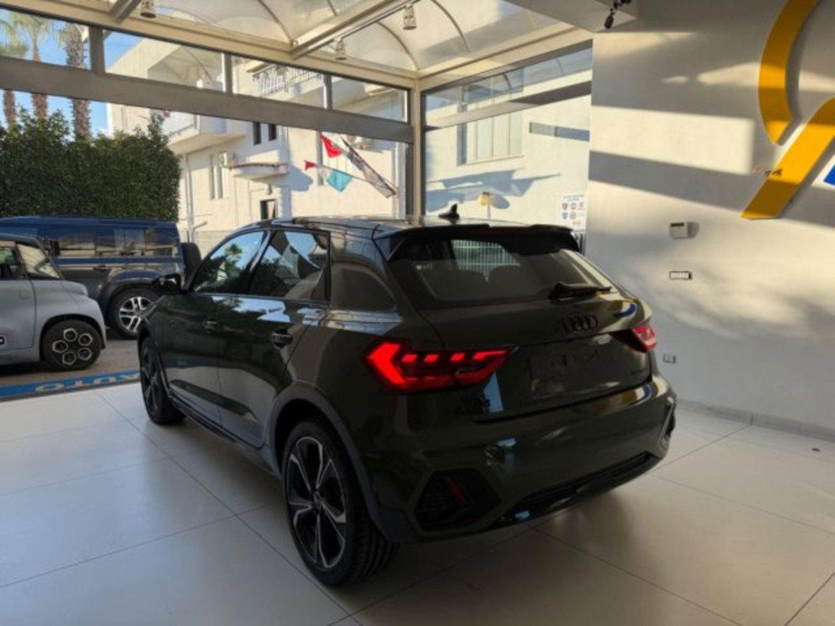 Audi A1 allstreet allstreet 30 TFSI S tronic Identity Contrast (19)