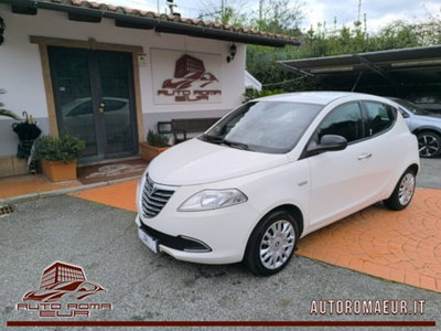 Lancia Ypsilon 1.2 69 CV 5 porte Silver usata
