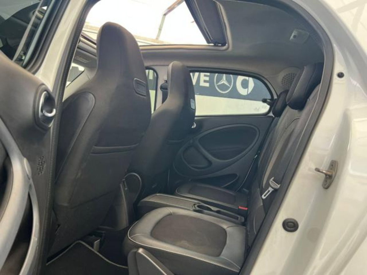 smart forfour forfour BRABUS 0.9 Turbo twinamic Xclusive (8)