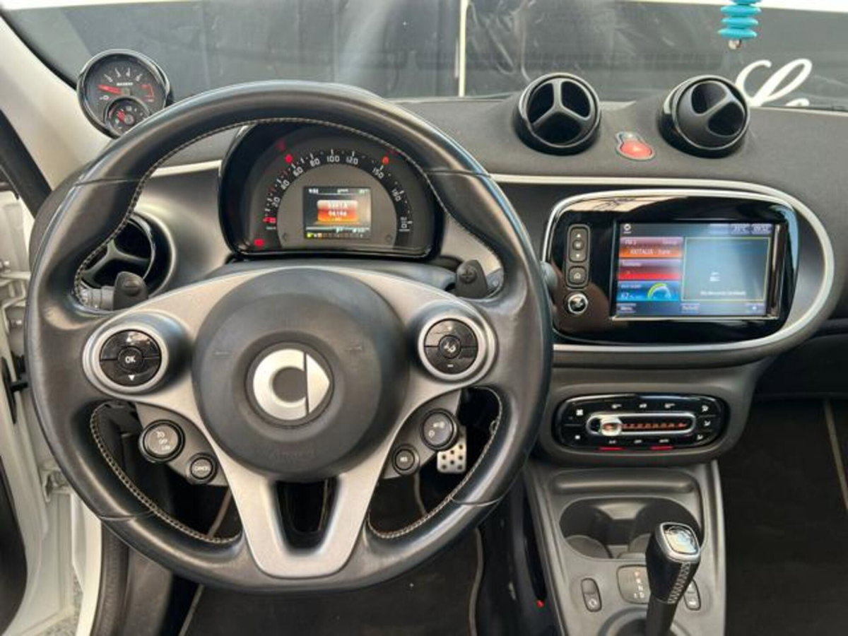 smart forfour forfour BRABUS 0.9 Turbo twinamic Xclusive (9)