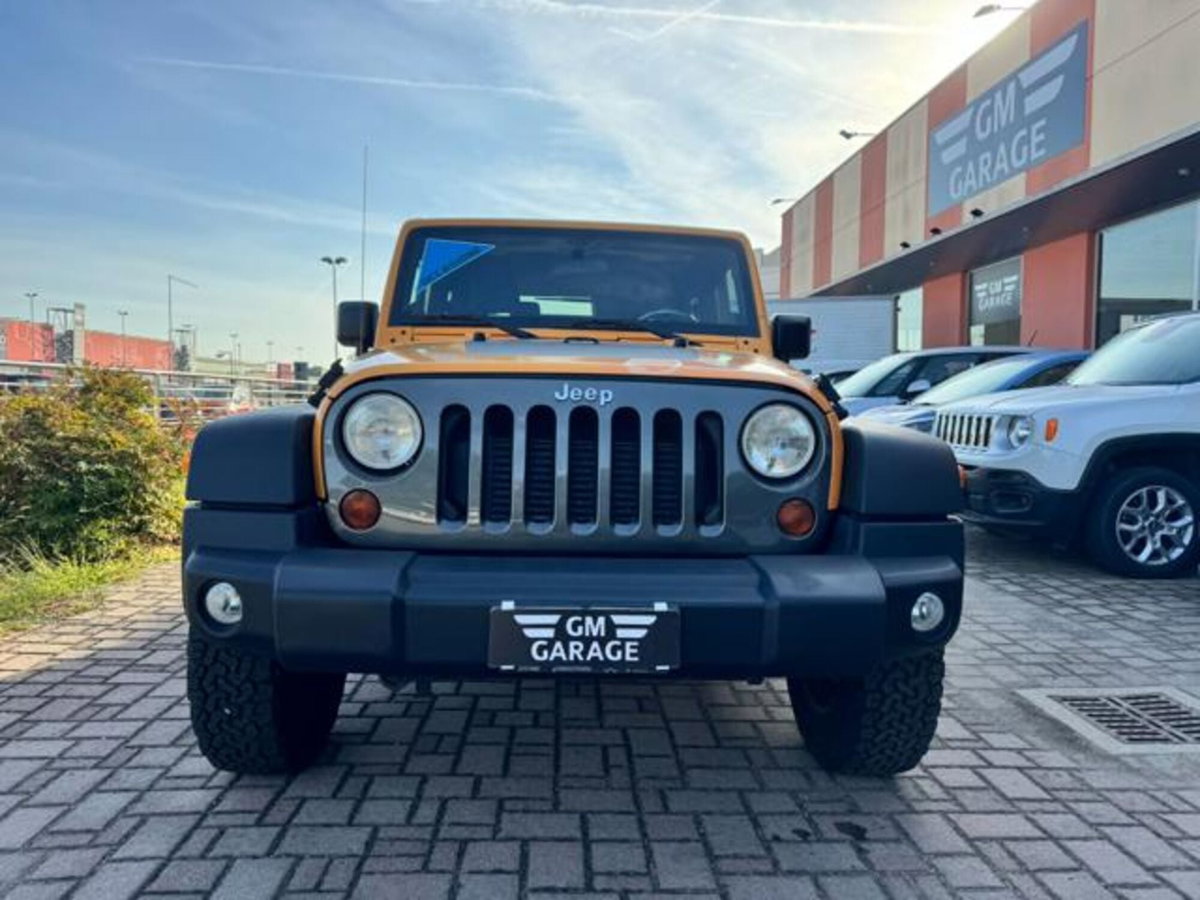 Jeep Wrangler 2.8 CRD DPF Mountain Auto (2)