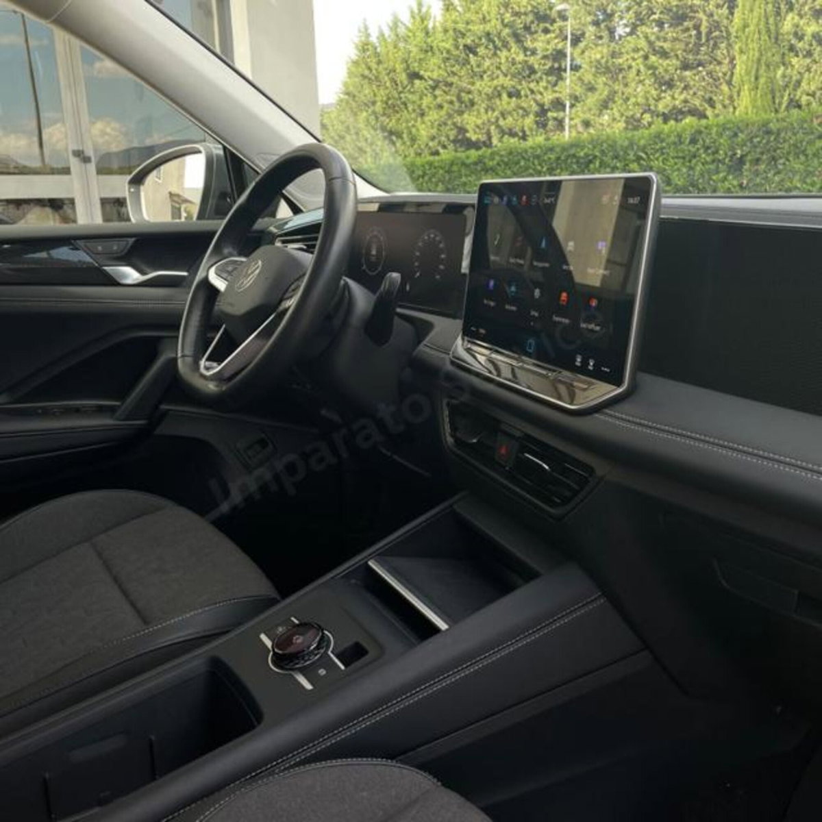 Volkswagen Tiguan 2.0 tdi Life 150cv dsg (17)