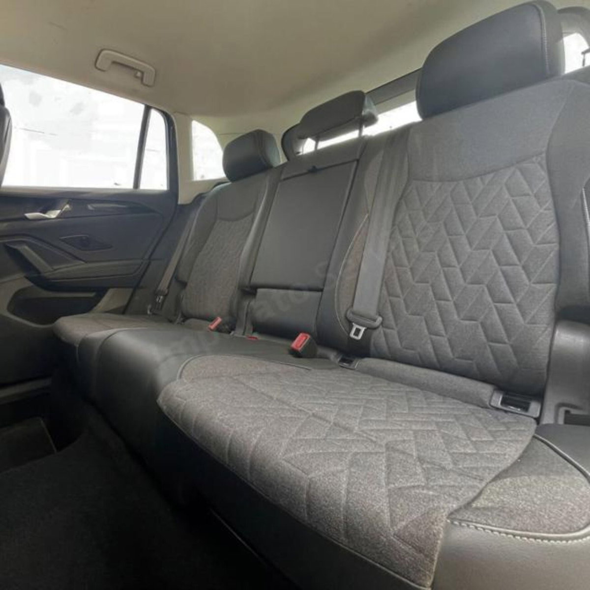 Volkswagen Tiguan 2.0 tdi Life 150cv dsg (8)