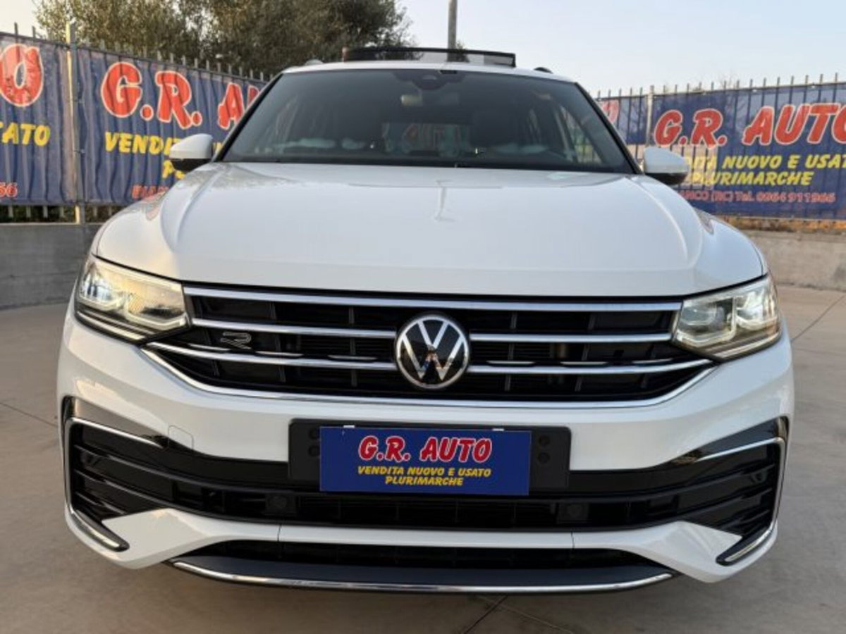 Volkswagen Tiguan 2.0 tdi R-Line 150cv dsg (2)