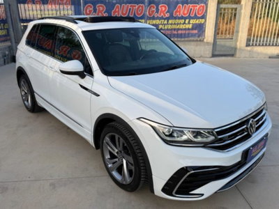 Volkswagen Tiguan 2.0 tdi R-Line 150cv dsg (4)