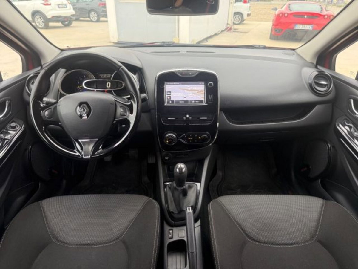 Renault Clio 1.5 dCi 75CV 5 porte Confort (18)