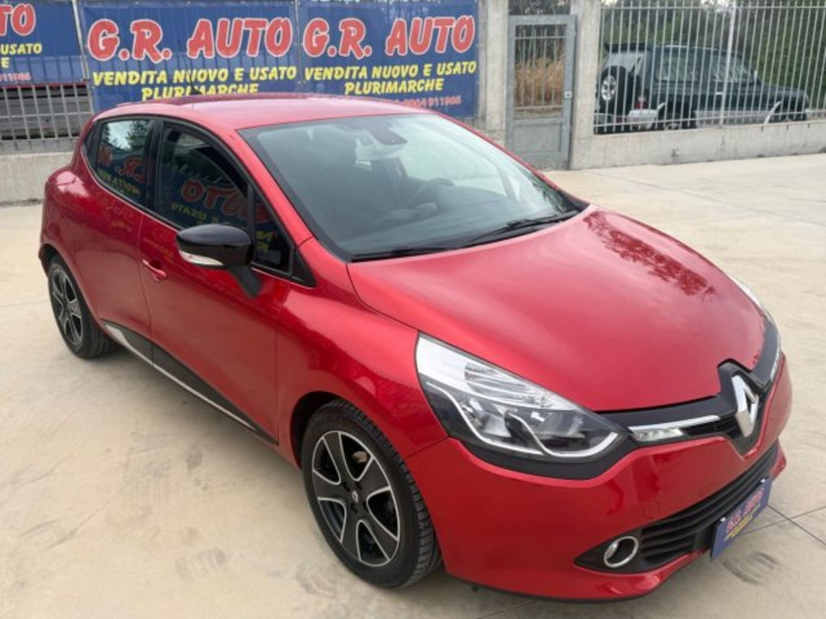 Renault Clio 1.5 dCi 75CV 5 porte Confort (4)