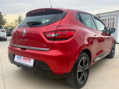 Renault Clio 1.5 dCi 75CV 5 porte Confort (8)