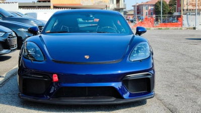 Porsche 718 Cayman  Cayman 4.0 GT4 (2)