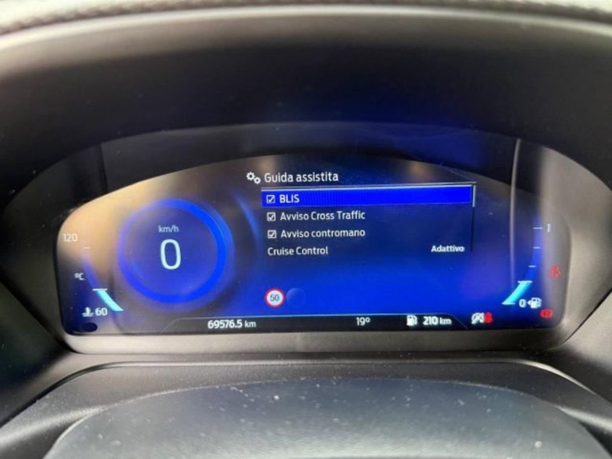 Ford Puma 1.0 EcoBoost Hybrid 125 CV S&S aut. ST-Line X (17)