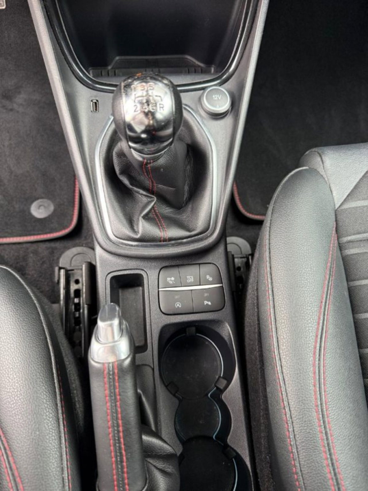 Ford Puma 1.0 EcoBoost Hybrid 125 CV S&S aut. ST-Line X (19)