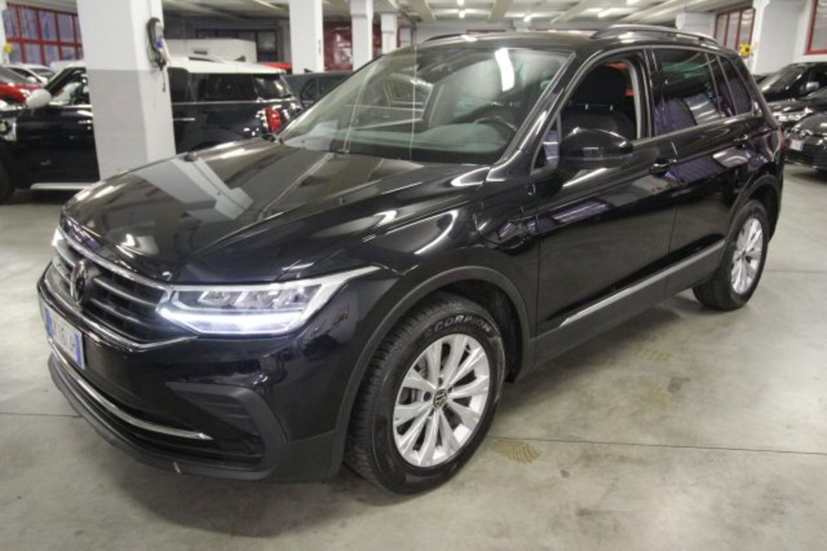 Volkswagen Tiguan 1.4 TSI eHYBRID DSG Life (2)