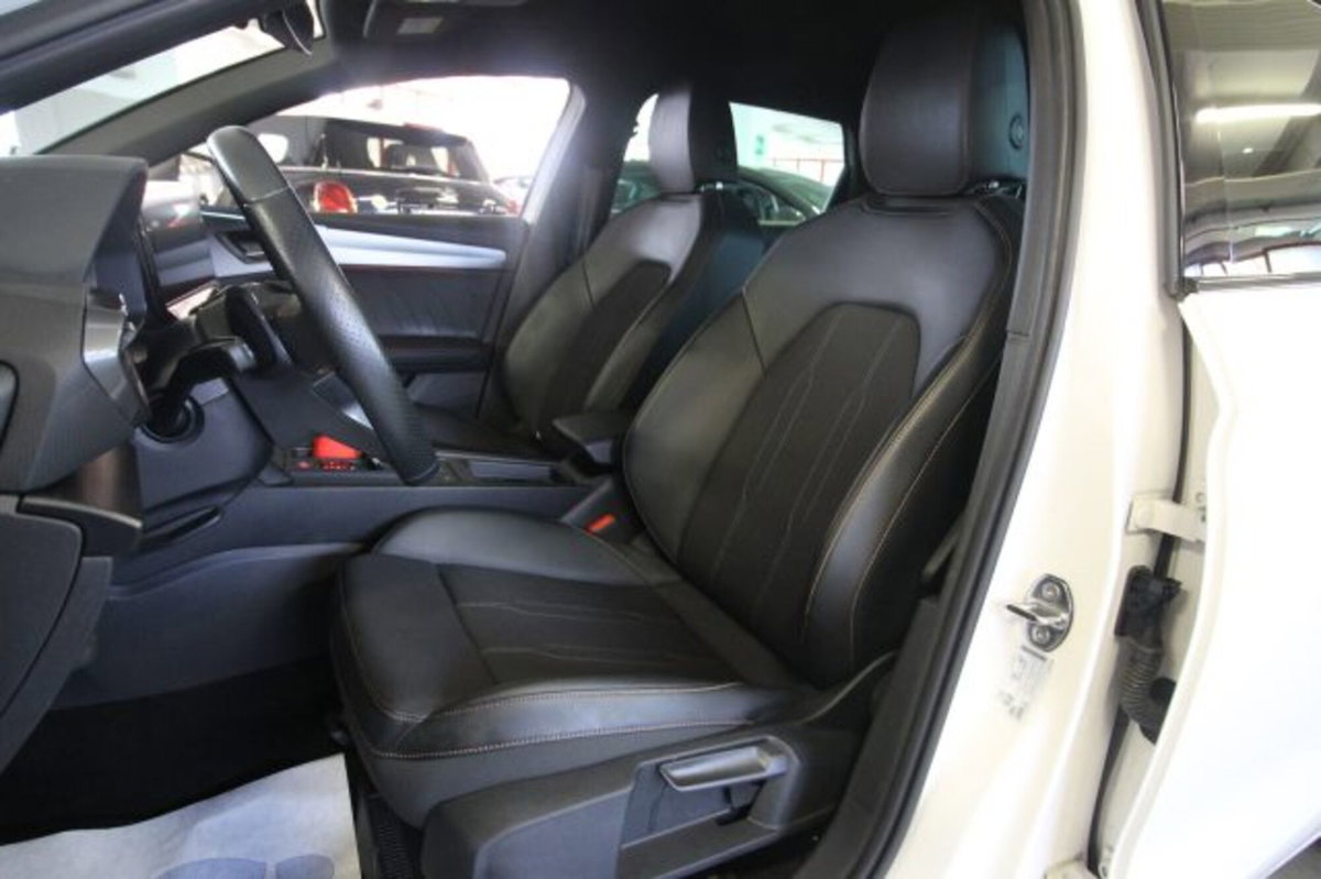 Cupra Leon Station Wagon Leon Sportstourer 1.5 hybrid 150cv dsg (19)