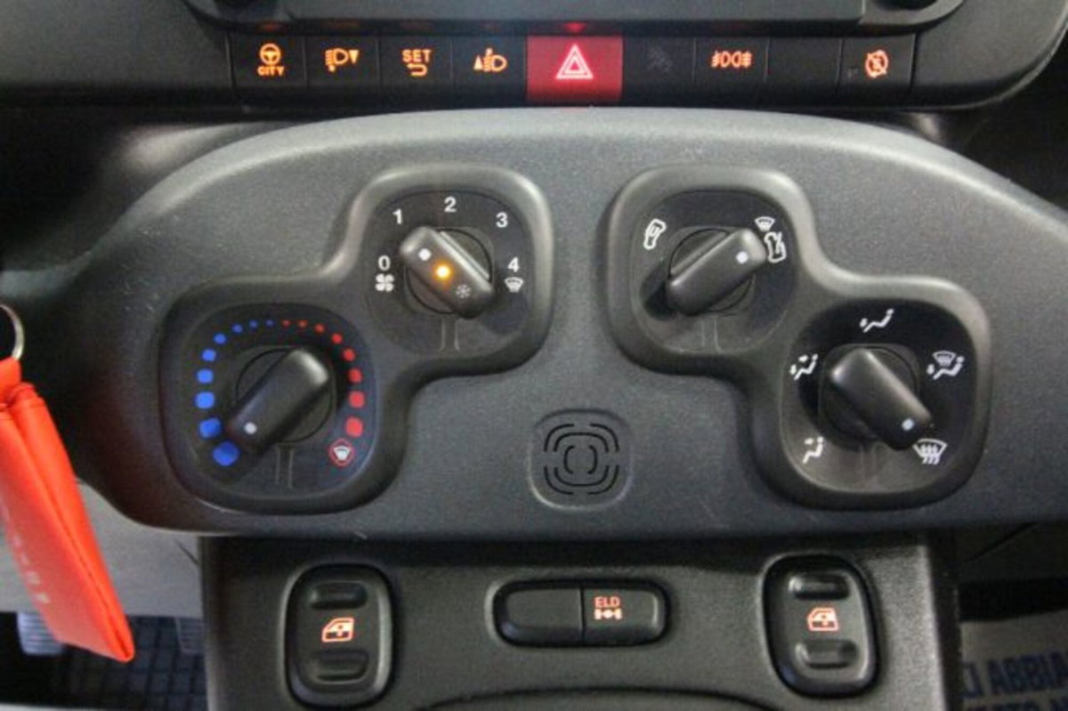 Fiat Panda 1.3 MJT 80 CV S&S 4x4 (14)