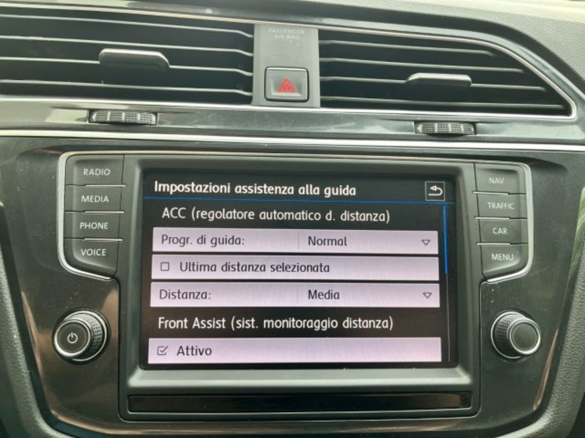 Volkswagen Tiguan 2.0 TDI SCR DSG Executive BlueMotion Technology (20)