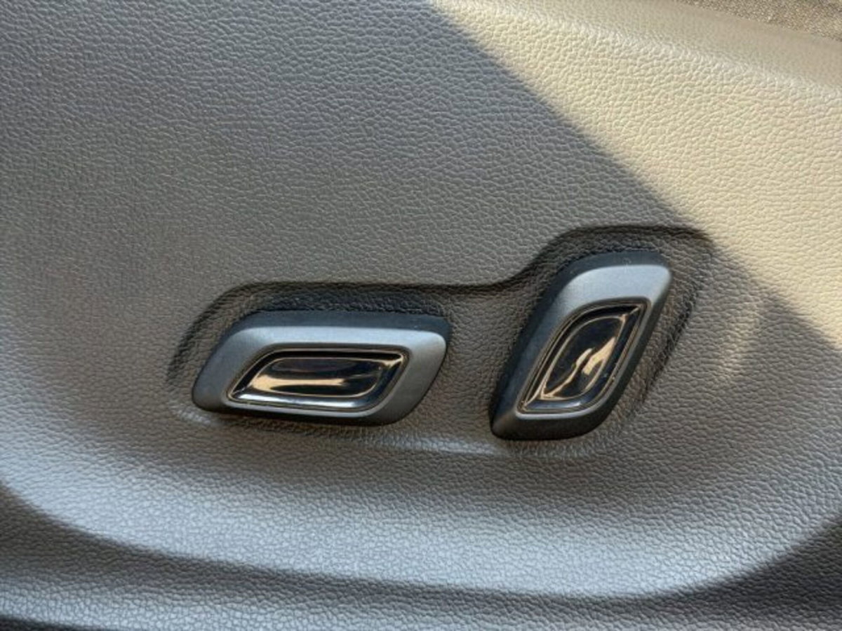 Mg ZS ZS 1.5 Luxury (18)
