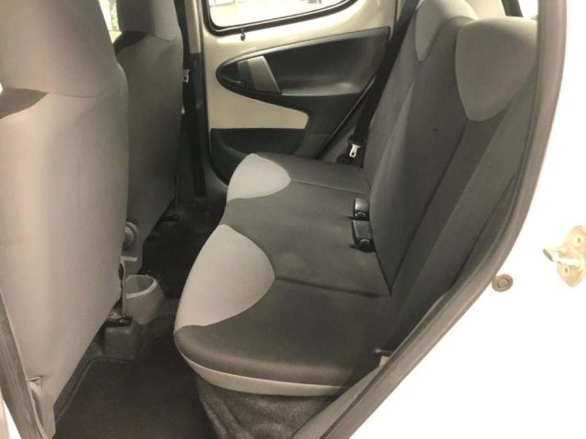 Citroen C1 1.0 5 porte airdream Pulp Techno (11)