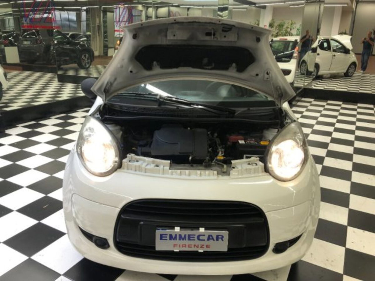 Citroen C1 1.0 5 porte airdream Pulp Techno (16)