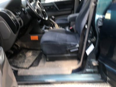 Mitsubishi Pajero 3.2 16V DI-D 5p. GLX (10)
