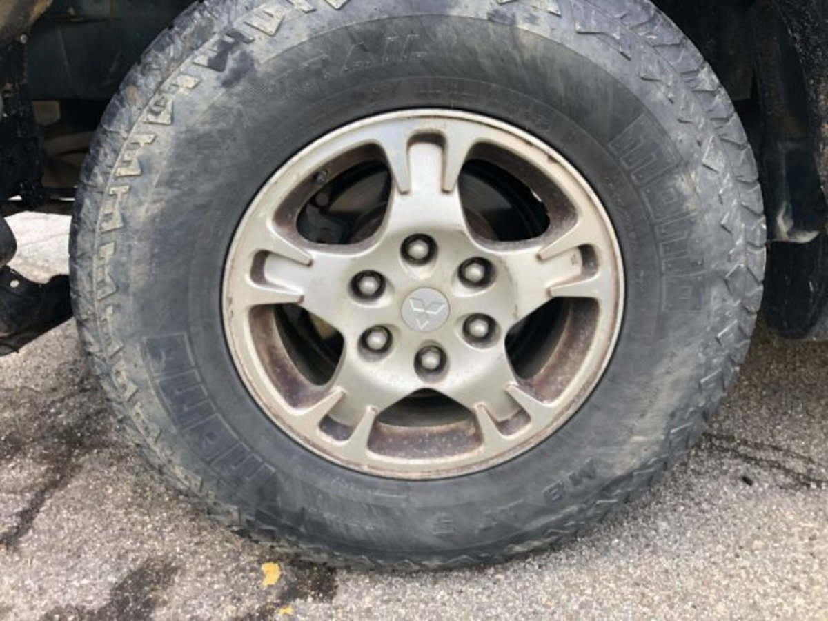 Mitsubishi Pajero 3.2 16V DI-D 5p. GLX (7)