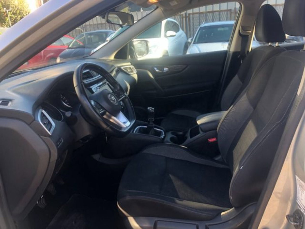 Nissan Qashqai 1.5 dCi 115 CV DCT Business (10)