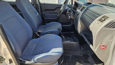 Opel Agila 1.2 16V Club (12)