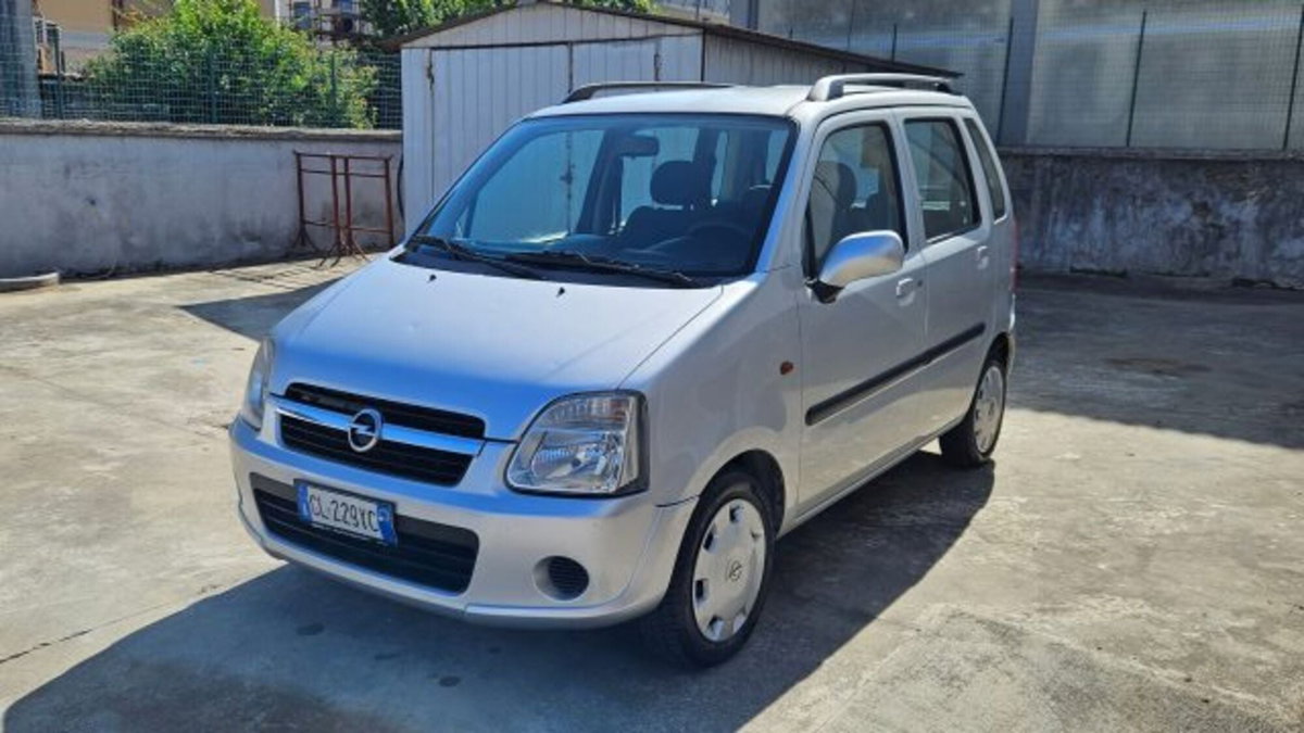 Opel Agila 1.2 16V Club (3)