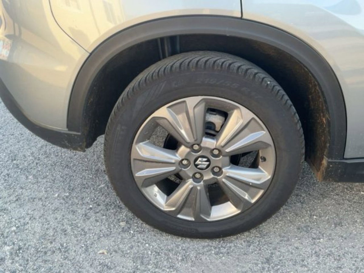 Suzuki Vitara 1.0 Boosterjet 4WD AllGrip Cool (9)