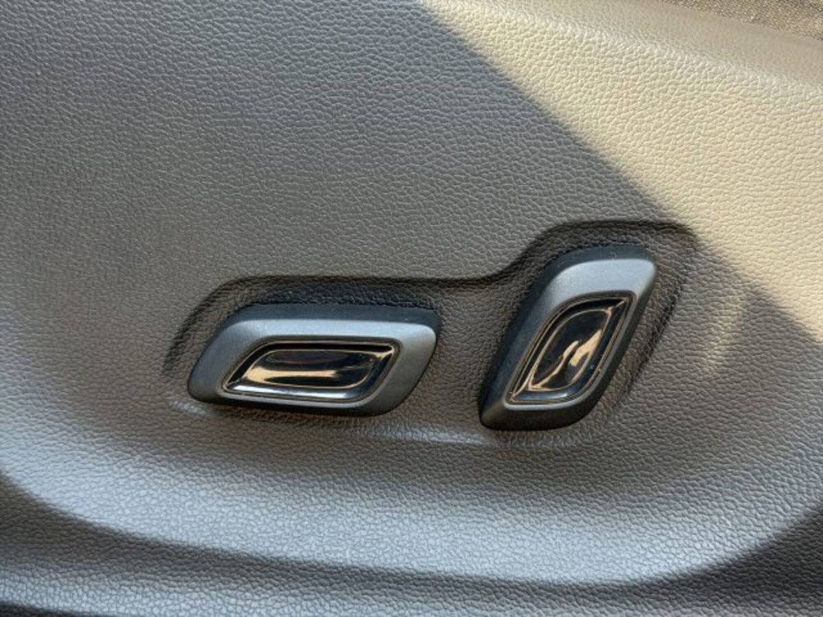 Mg ZS ZS 1.5 Luxury (18)