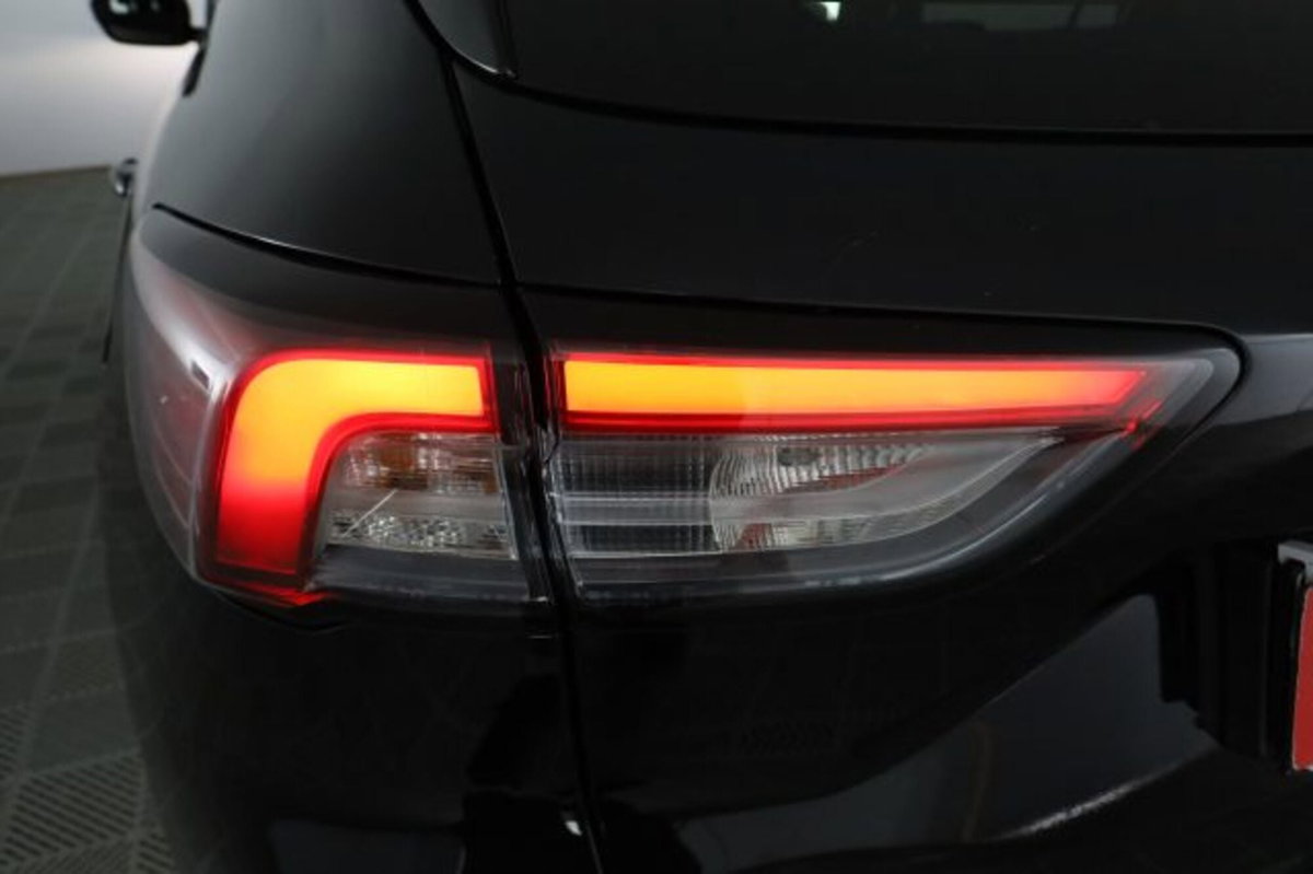 Ford Kuga 2.5 Plug In Hybrid 225 CV CVT 2WD ST-Line (10)