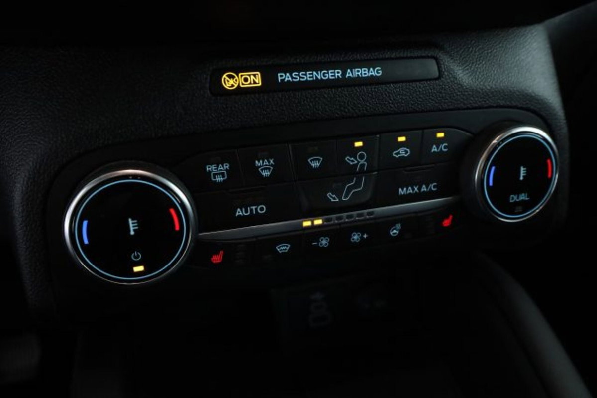 Ford Kuga 2.5 Plug In Hybrid 225 CV CVT 2WD ST-Line (13)