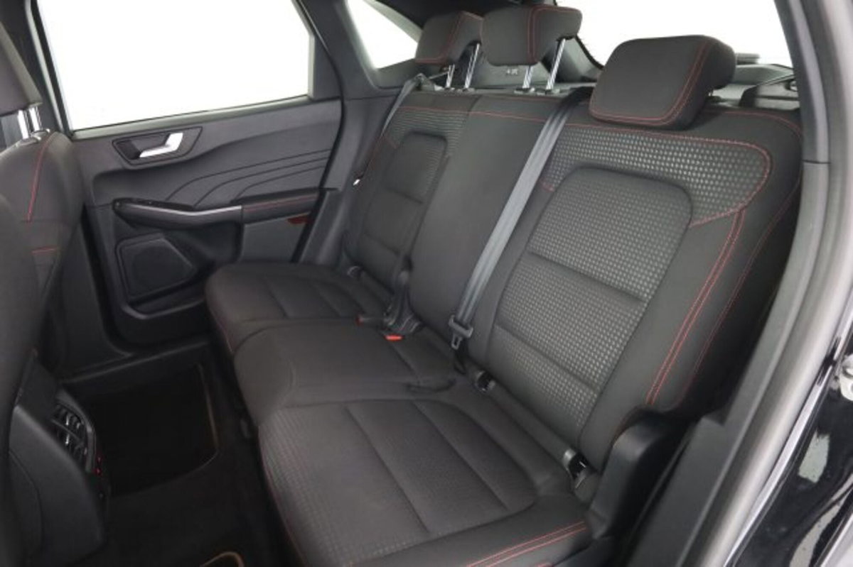 Ford Kuga 2.5 Plug In Hybrid 225 CV CVT 2WD ST-Line (3)