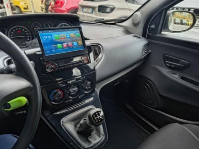 Lancia Ypsilon 1.2 69 CV 5 porte Silver (11)