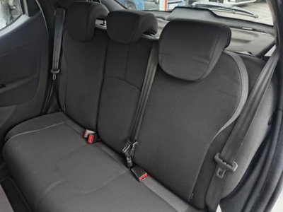 Lancia Ypsilon 1.2 69 CV 5 porte Silver (12)