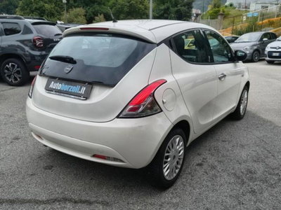 Lancia Ypsilon 1.2 69 CV 5 porte Silver (16)