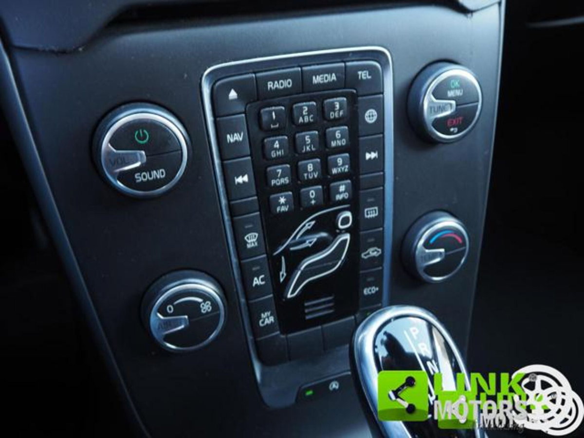 Volvo V40 D2 Geartronic Business (14)