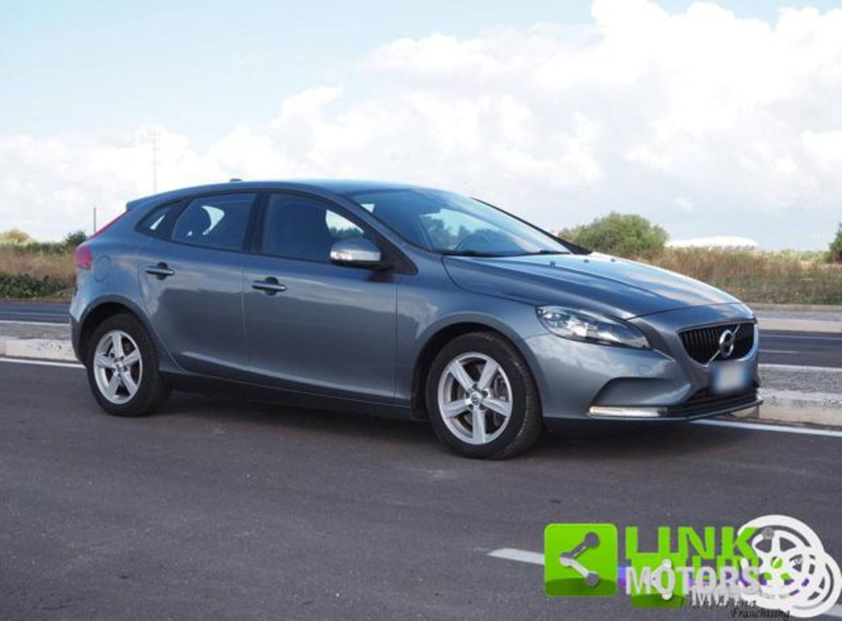 Volvo V40 D2 Geartronic Business (16)