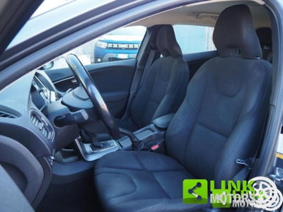 Volvo V40 D2 Geartronic Business (5)