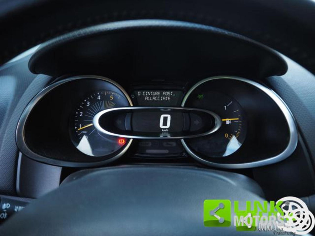Renault Clio dCi 8V 75 CV Start&Stop 5 porte Energy Duel (11)