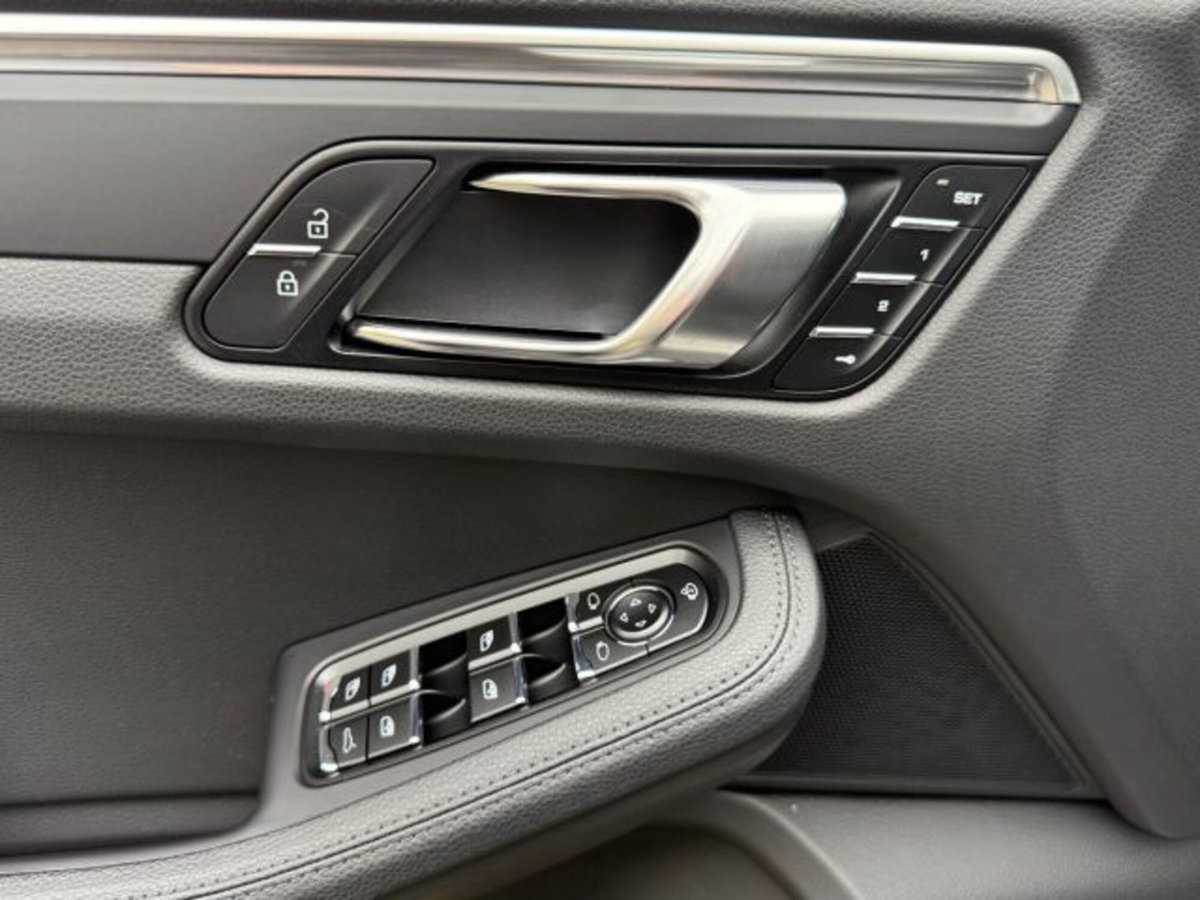 Porsche Macan 2.0 265cv pdk (16)