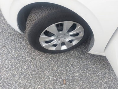 Peugeot 208 HDi 68 CV 5 porte Van (13)