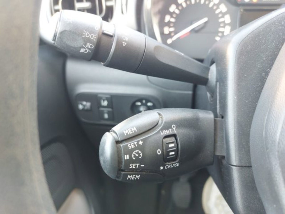 Citroen C3 PureTech 82 S&S Feel (19)