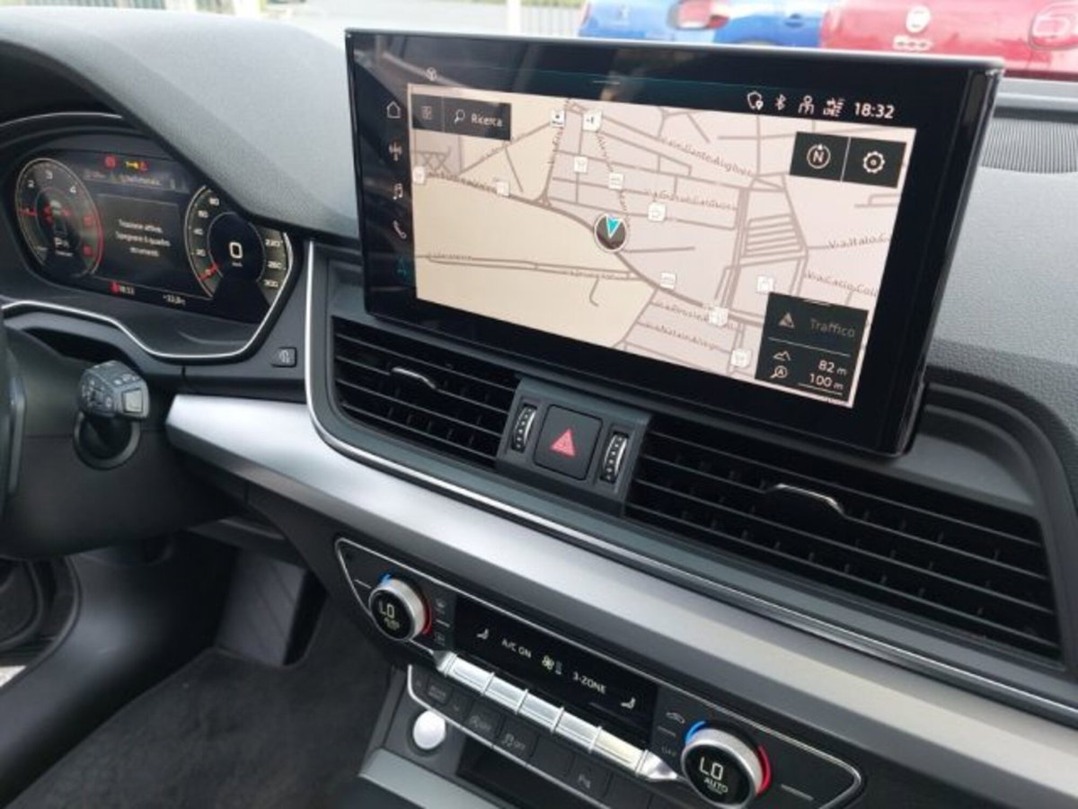 Audi Q5 Sportback 40 2.0 tdi mhev 12V Business Advanced quattro s-tronic (16)