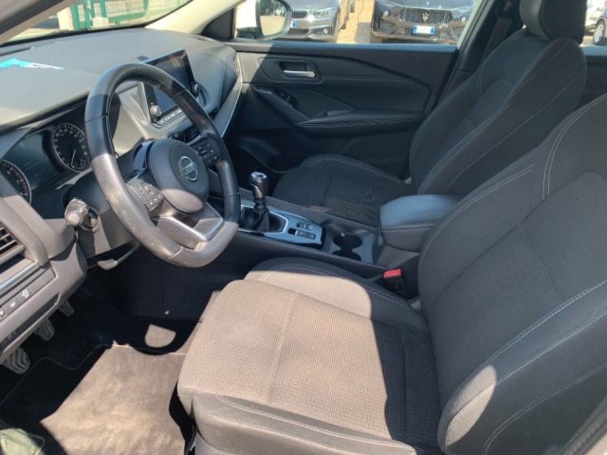 Nissan Qashqai 1.3 mhev Acenta 2wd 140cv (12)