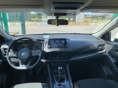 Nissan Qashqai 1.3 mhev Acenta 2wd 140cv (13)