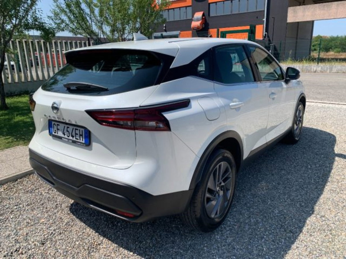 Nissan Qashqai 1.3 mhev Acenta 2wd 140cv (5)
