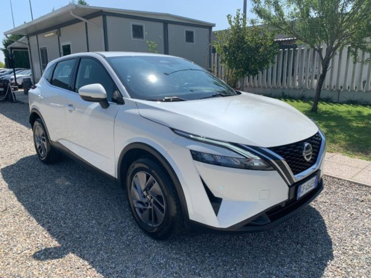 Nissan Qashqai 1.3 mhev Acenta 2wd 140cv (7)