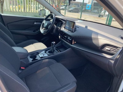 Nissan Qashqai 1.3 mhev Acenta 2wd 140cv (9)