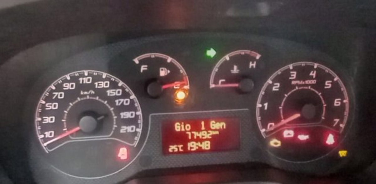 Fiat Fiorino Furgone cargo 1.3 mjt 95cv Adventure (7)
